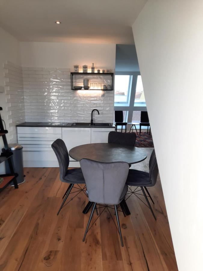 Skysuite Holiday Home Βιέννη Εξωτερικό φωτογραφία